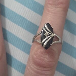 Elegant White Gold and Black Ring